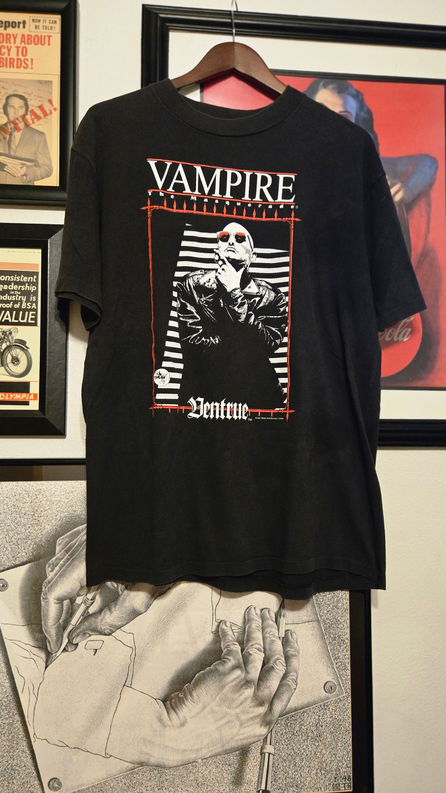Vampire Masquerade Large